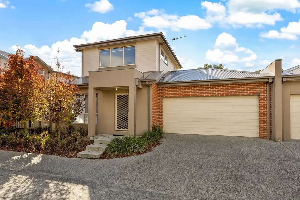 Gisborne 3房  Modern Townhouse Living at its Finest