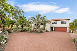 37 Hogarth Rise, West Harbour