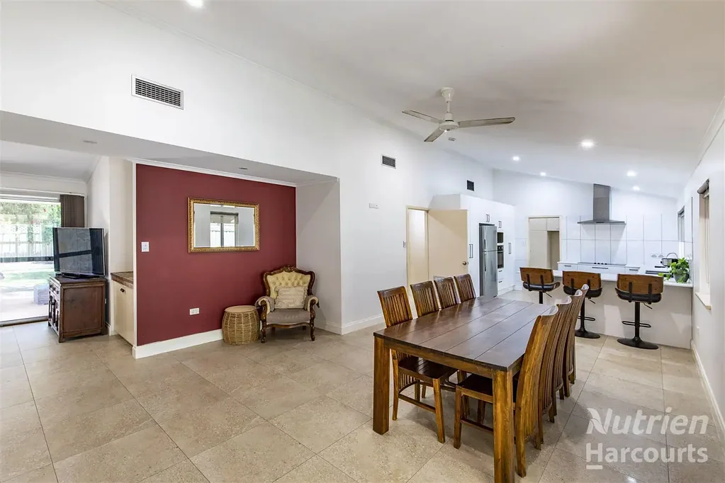 Araluen 3침실 De Havilland Delivers - Fully Renovated, Fully Tenanted