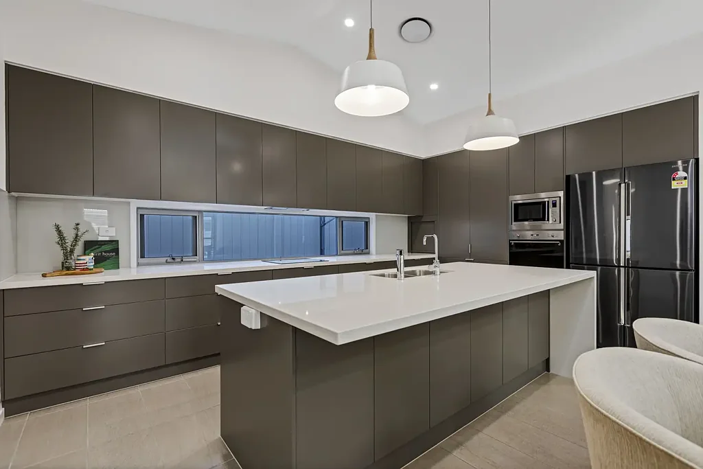 Little Mountain 3Phòng ngủ Palm Lake Caloundra Cay - Home 71 "Flamenco Design"