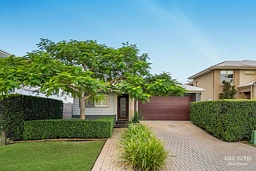 7 Captain Hope Avenue, Maudsland