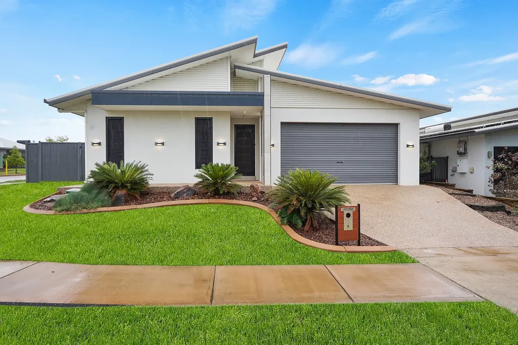 Zuccoli 3部屋 Luxury living in a desirable locale!