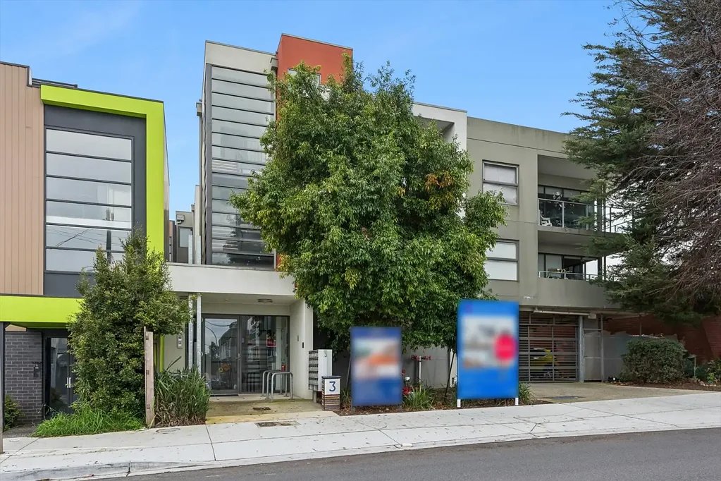 Apartment Living with Dandenong Ranges Views