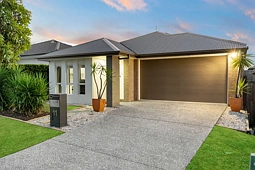 11 Mount Cooroora Street, Park Ridge