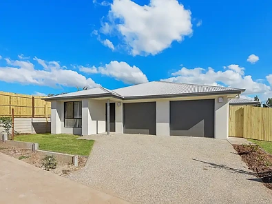 Waterford West 6房 现代双居投资 | 6间卧室 | 一地两宅 Modern Dual Occupancy Investment | 6 Bedrooms | Two Residences on One Title