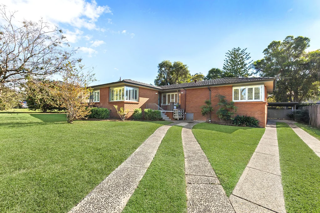6 Milburn Place, St Ives, NSW 2075