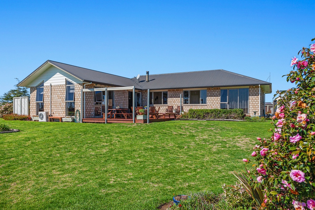 122b Powdrell Road, Thornton, Whakatane, 4 ห้องนอน, 2 ห้องน้ำ