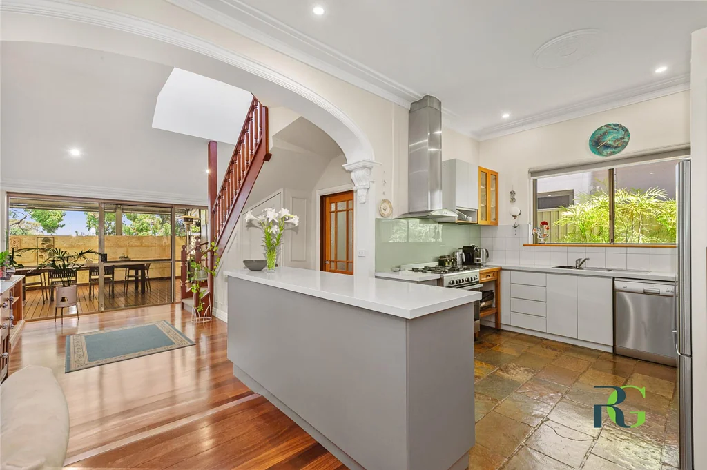17A Roberts Road, Attadale, WA 6156