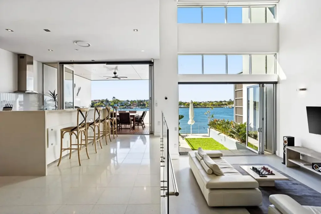 Riverfront Elegance in Teneriffe: Exceptional Residence!
