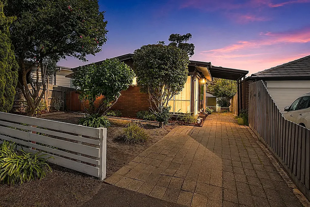 Rosebud 2 Slaapkamer Solid Family Home - Walk To The Beach