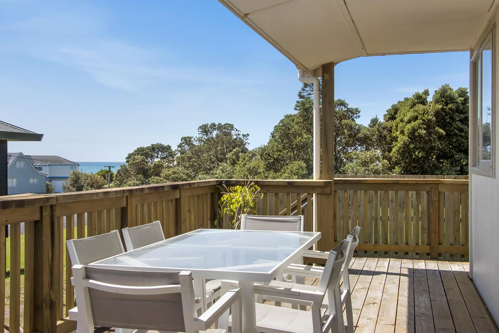 Waihi Beach 2कमरा Ready to Make a Deal - Bring Your Offer