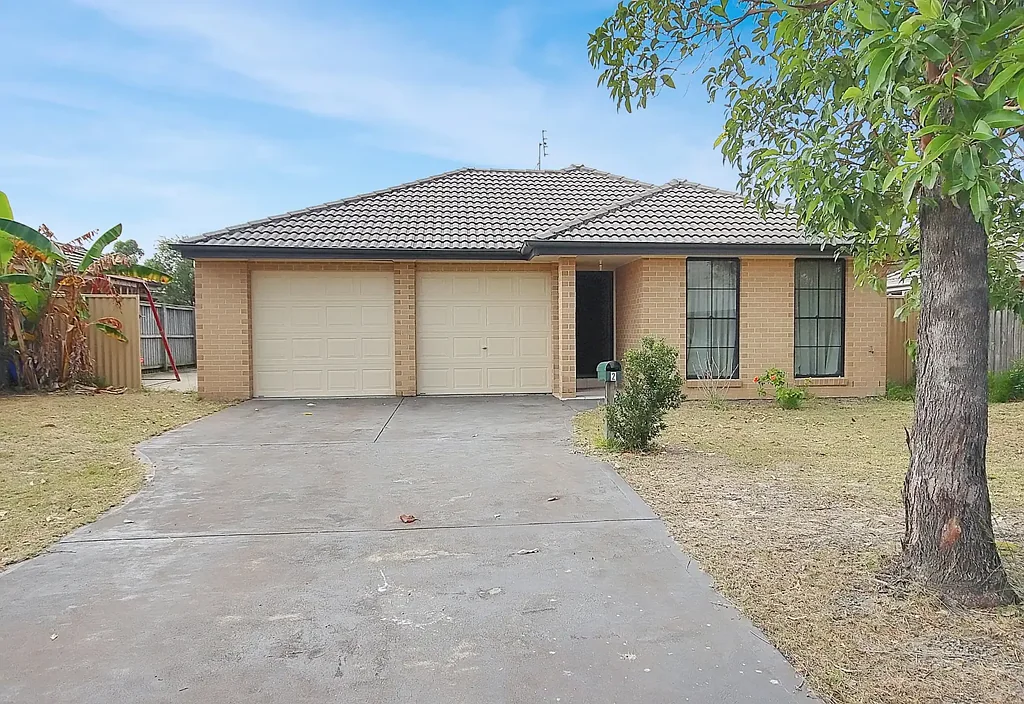3 BED HOME - TANILBA BAY