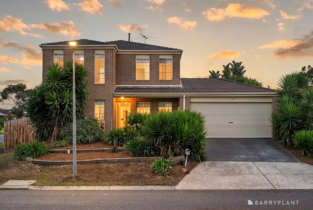 Melton West 4कमरा Freshly Updated Family Living in a Prime Harkness Location