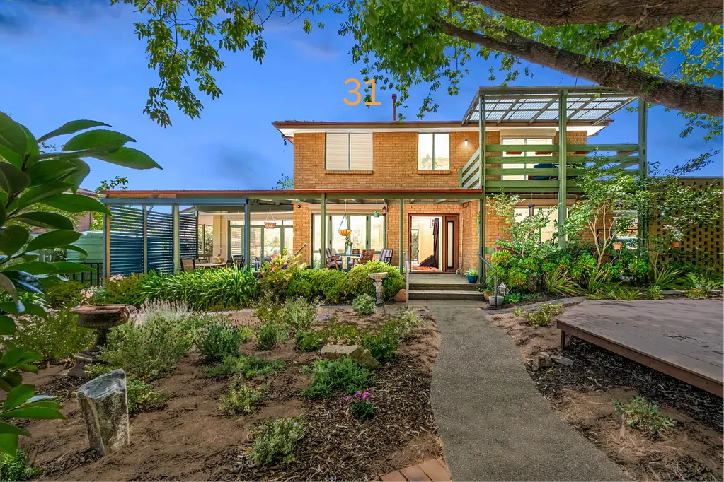 Evatt 9ห้องนอน A ONCE-IN-A-LIFETIME EVATT OPPORTUNITY - TWO SIDE-BY-SIDE RZ2 BLOCKS TOTALLING 1