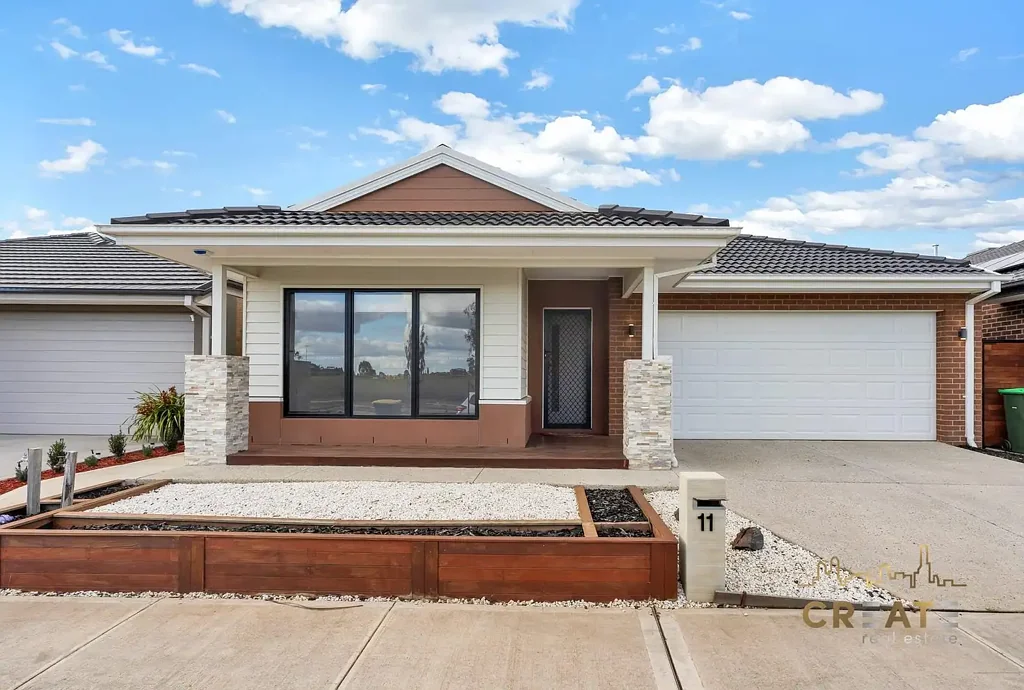 MODERN FAMILY LIVING IN THE HEART OF WERRIBIE