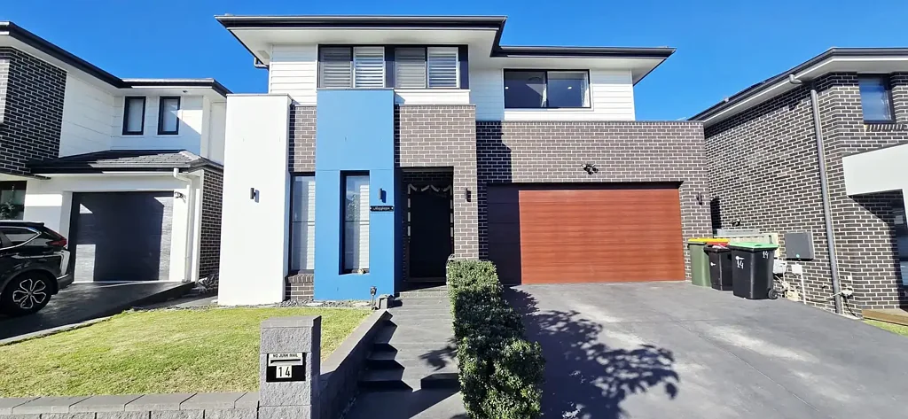 Spacious 6-Bedroom Family Home with Solar!
