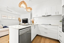 327/2-20 Island View Drive, Urangan