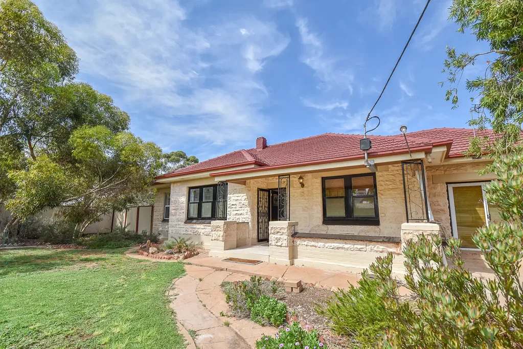 1-3 Samuel St, Laura, SA 5480