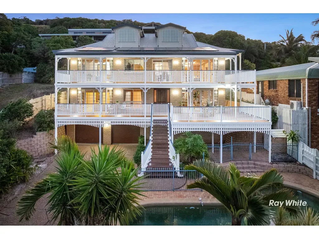 Yeppoon 6 Bedroom A Masterpiece of Timeless Grandeur & Architectural Distinction
