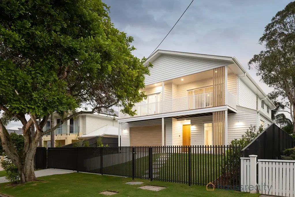 35 Central Avenue, Sherwood, QLD 4075