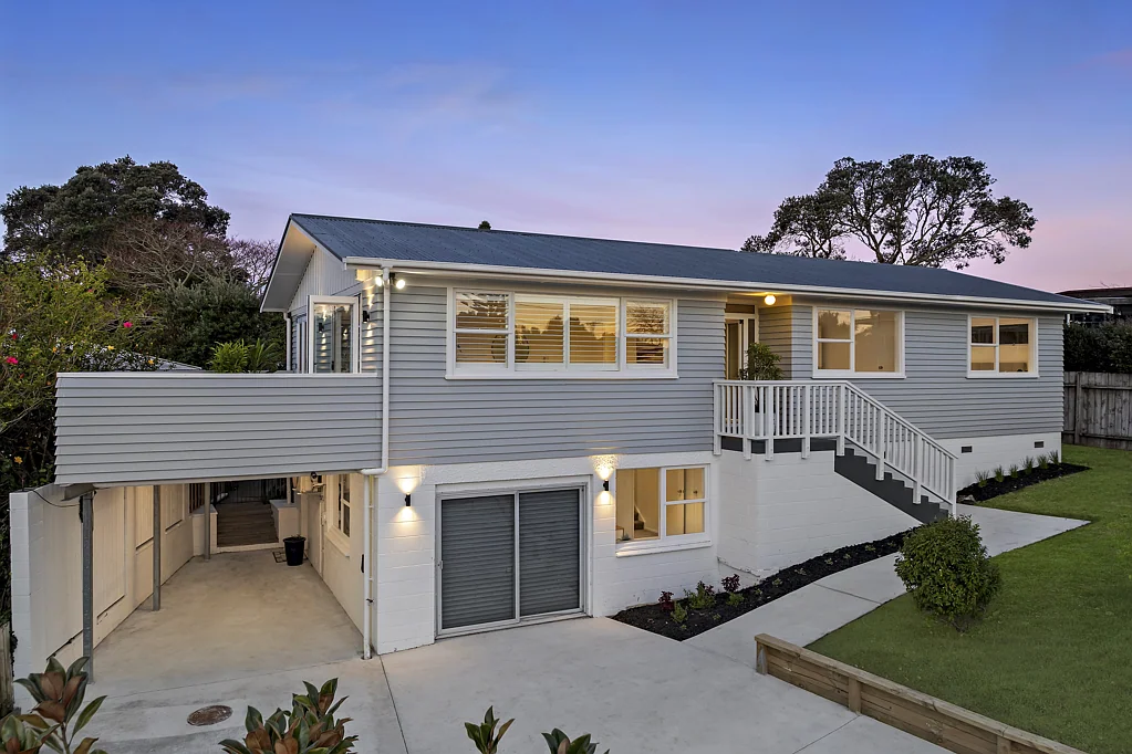 2 Hamilton Place, Glenfield, North Shore City, Auckland