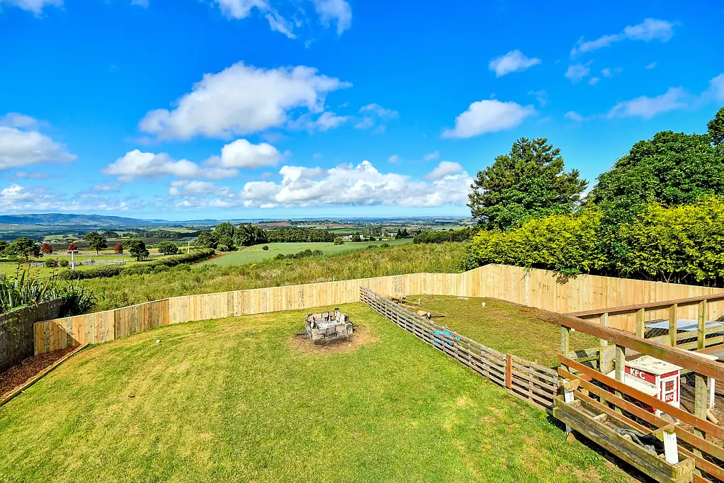 Pukekohe 3房  Slice of country life with never ending views
