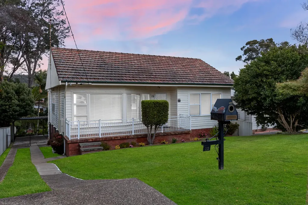 15 Judith Avenue, Kotara, NSW 2289