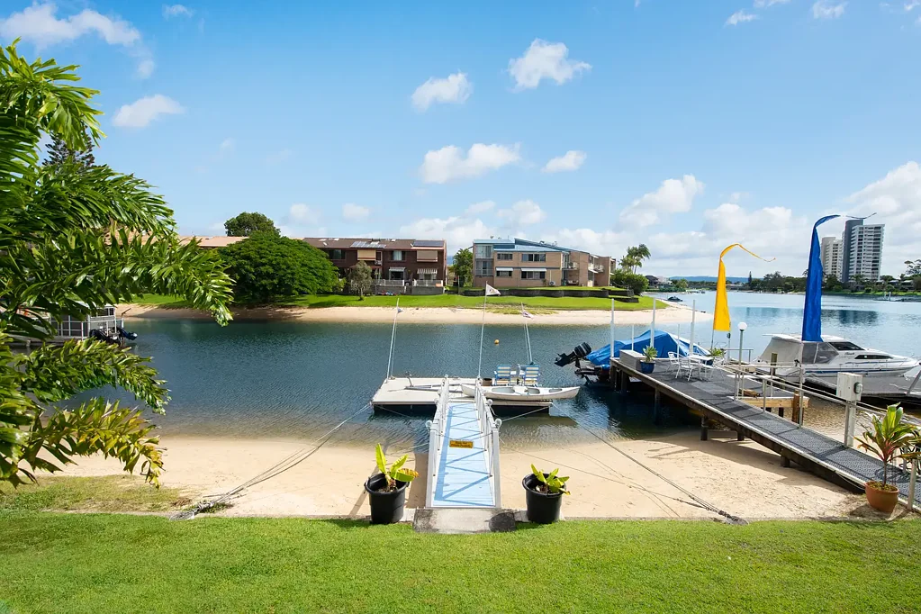 11/99-103 Sunshine Boulevard, Mermaid Waters, QLD 4218
