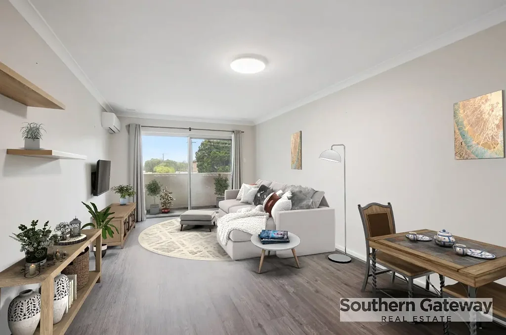 19/4 Minchinson Street, Shoalwater, WA 6169
