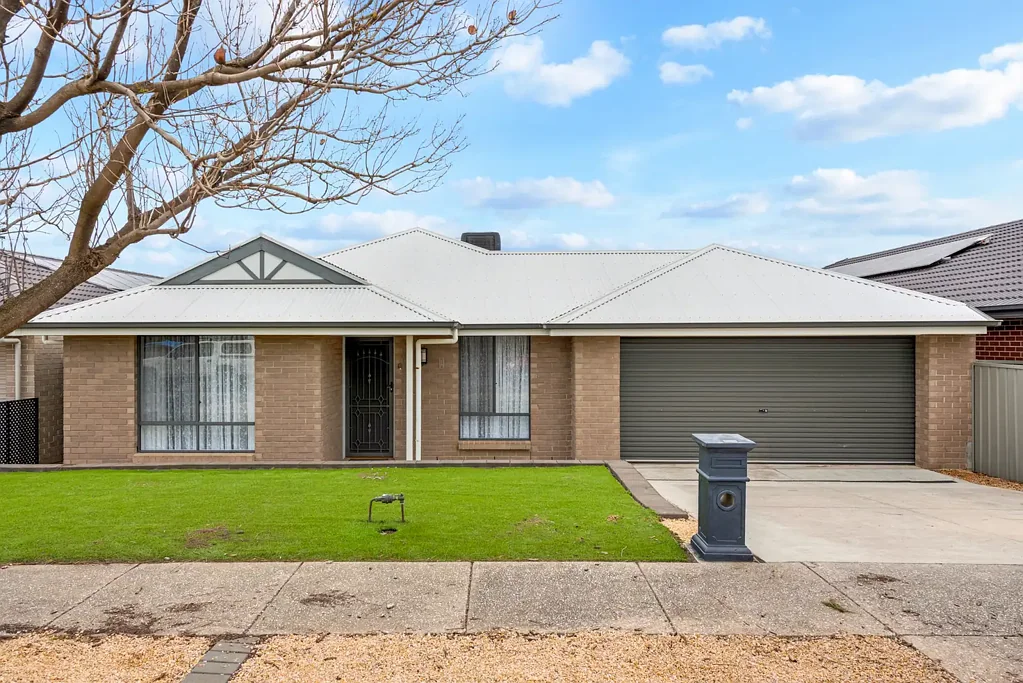 14 Orbit Court, Woodcroft, SA 5162