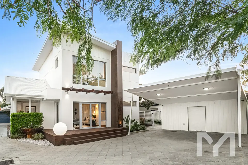6 Swan Road, Attadale, WA 6156