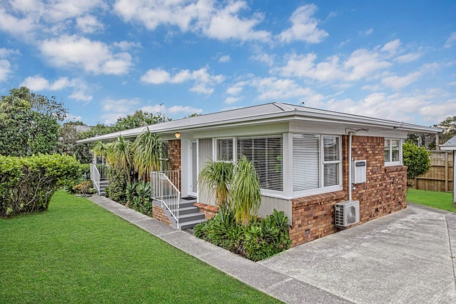 2/22 Evelyn Place, Hillcrest, North Shore City