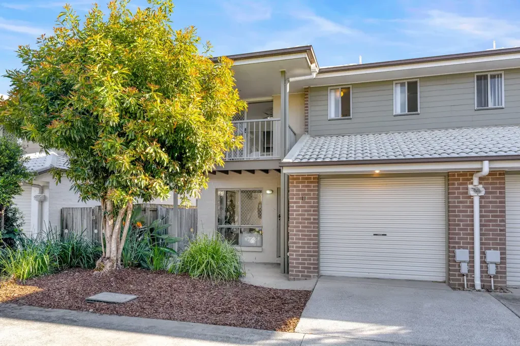 Bridgeman Downs 3房 私密时尚联排别墅，坐拥Bridgeman Downs便利地段 Private, Stylish Townhome in Convenient Bridgeman Downs Position