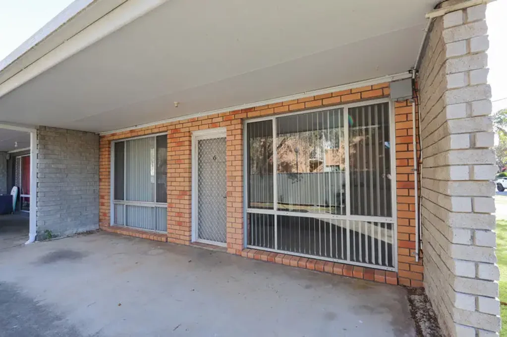 TWO BEDROOM BEACHSIDE UNIT