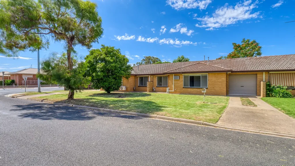 Mooroopna 2 Bedroom Fully Renovated 2 Bedroom Unit!