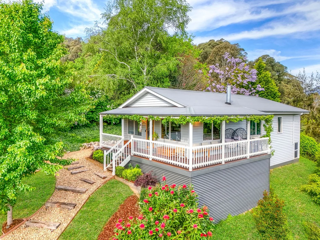 26 Lumley Drive, Bright, VIC 3741