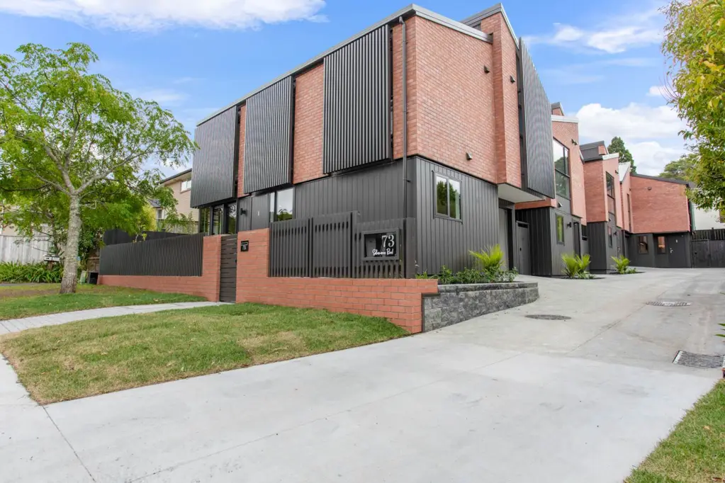 Sunnynook 3 Bedroom Elegant Standalone Home, Brick Perfection