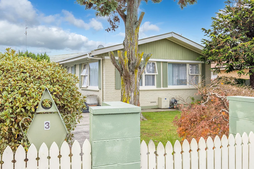 3 Tomin Road, Glenview, Hamilton, Waikato