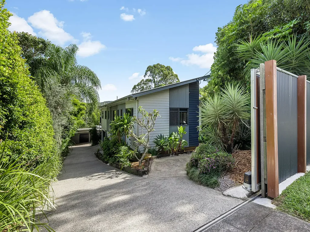 Mooloolah Valley 5房  Dual Living Masterpiece on 1,545sqm - Space, Privacy & Lifestyle Without Compromise