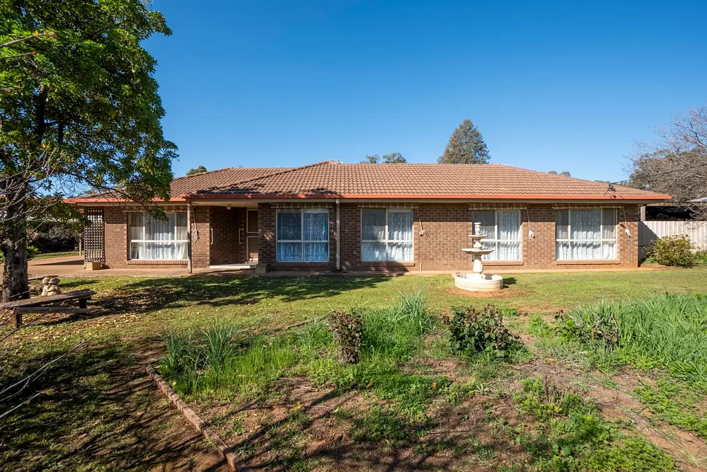 123-125 Wallace Street, Coolamon, NSW 2701