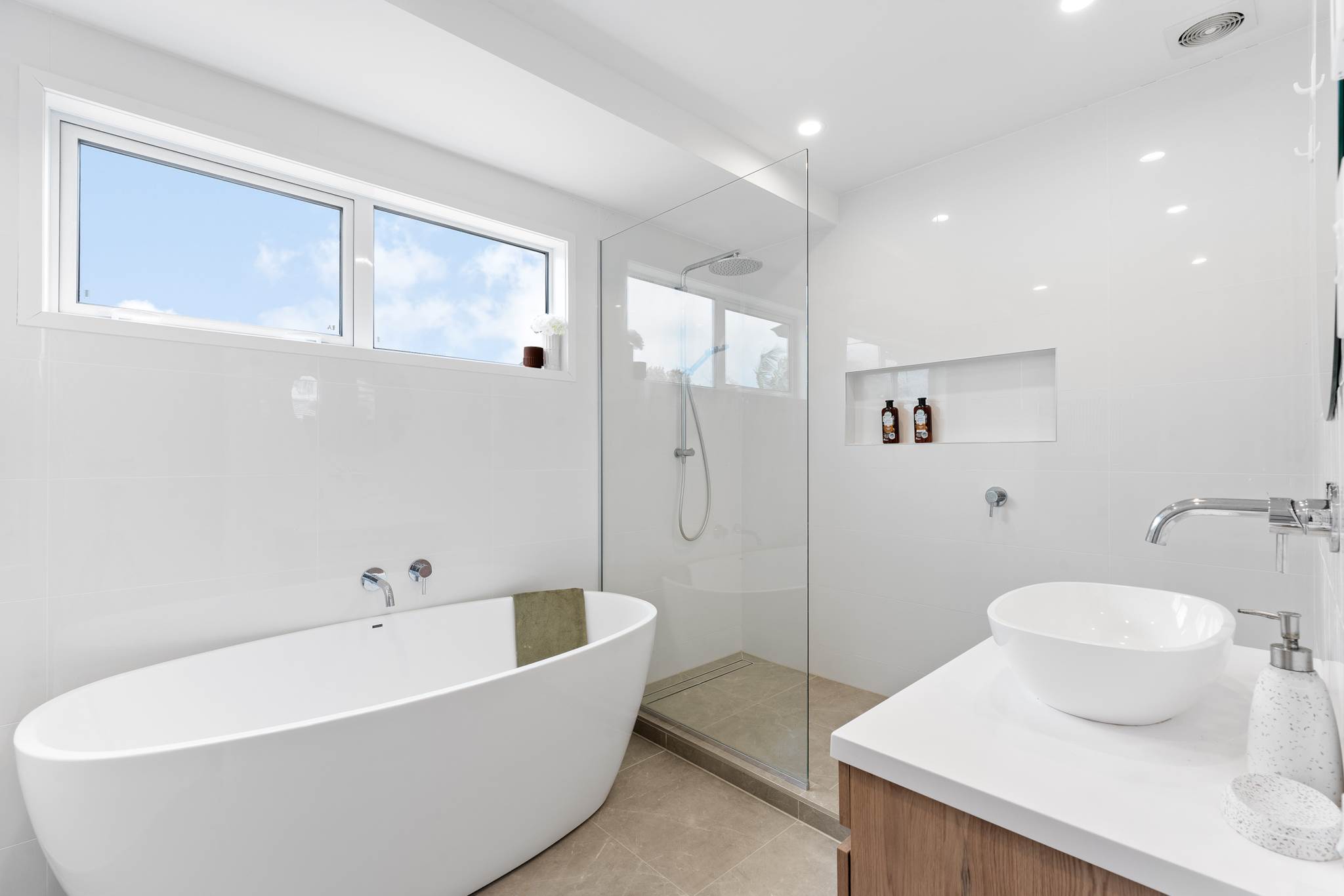3 Crompton Road, Massey, photo 7