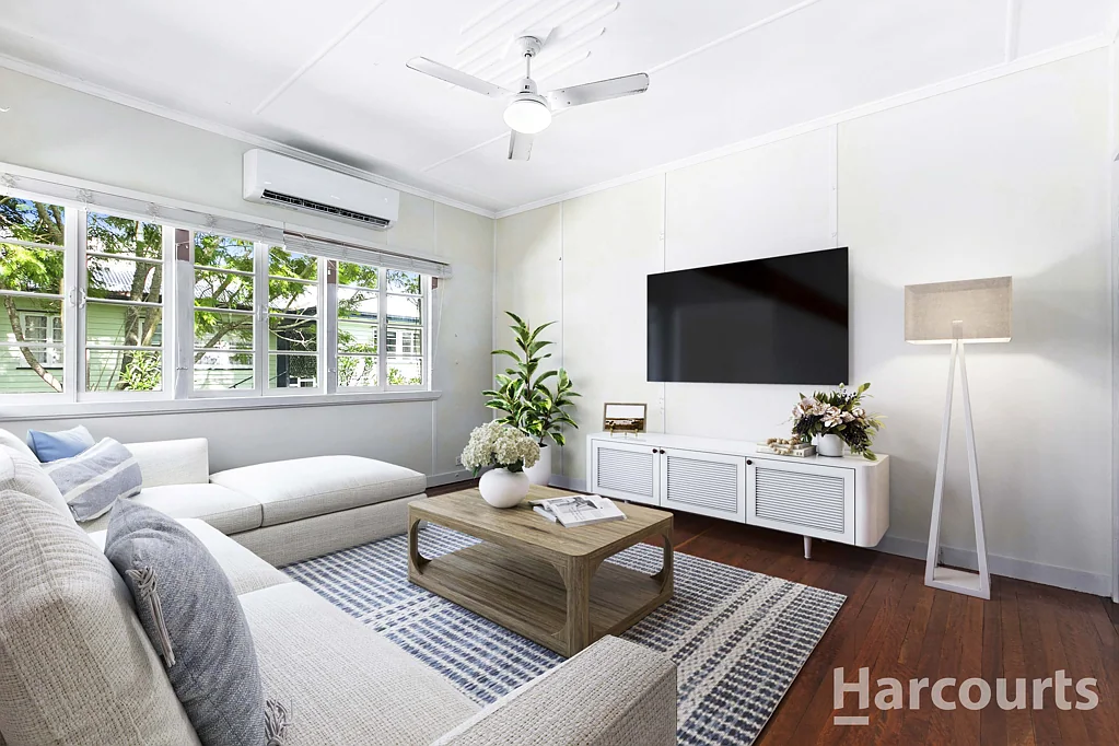 Maryborough 3 Bedroom Charming Home in a Prime Maryborough Pocket - Space, Character & Convenience!