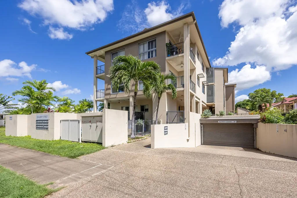 8/13 Albert Street, Cranbrook, QLD 4814