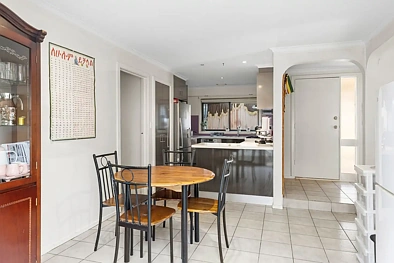 ਰਸੋਈ - 52 Kingdom Avenue, Kings Park, VIC 3021