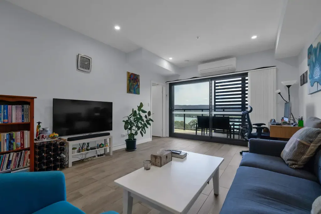 604/25 Mann Street, Gosford, NSW 2250