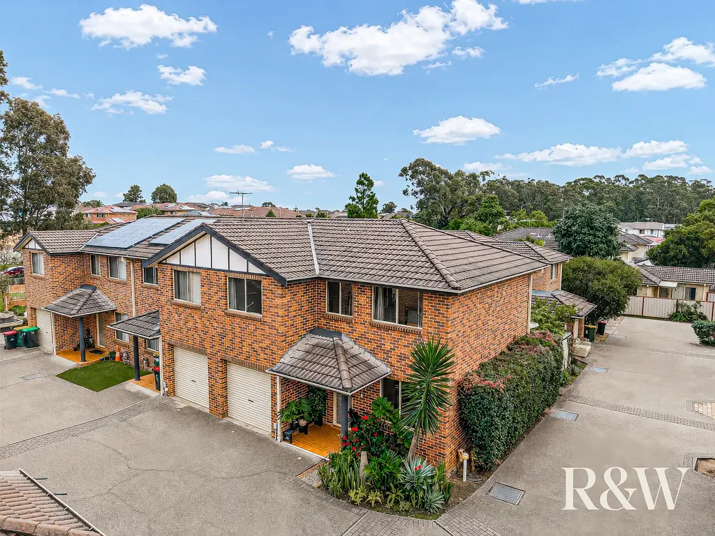 Mount Druitt 3Zimmer Immaculate Townhouse in Sought After Location (Close to Mt Druitt CBD)
