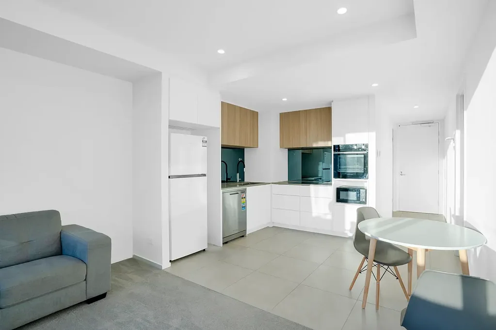 Furnished 2 Bedroom Apartment Facing Quiet Street