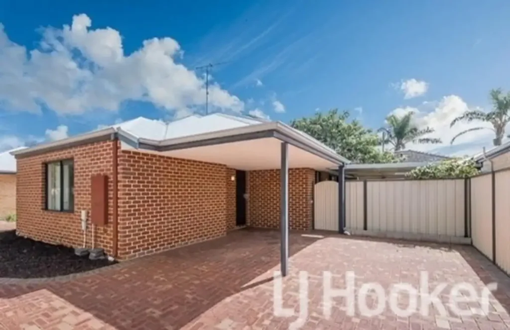 Neat Tucked Away Unit