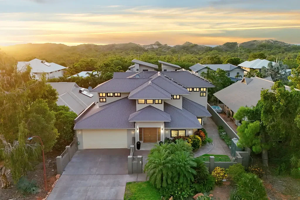 Cable Beach 5침실 A Luxury Residence Overlooking the Iconic Cable Beach Sand Dunes