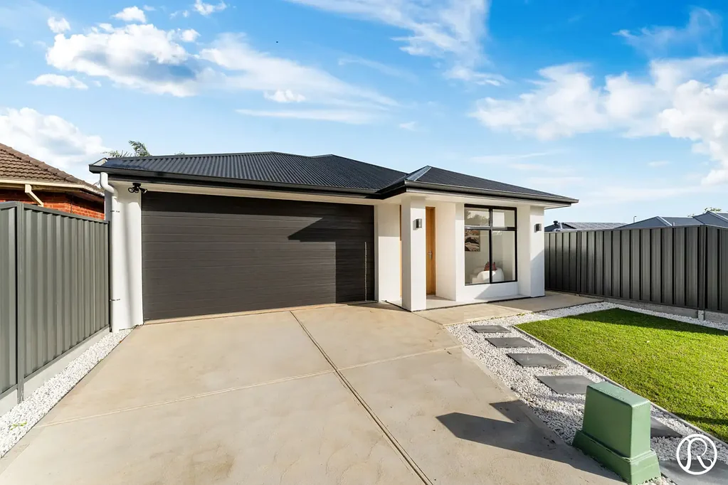 52B McKenzie Road, Elizabeth Downs, SA 5113
